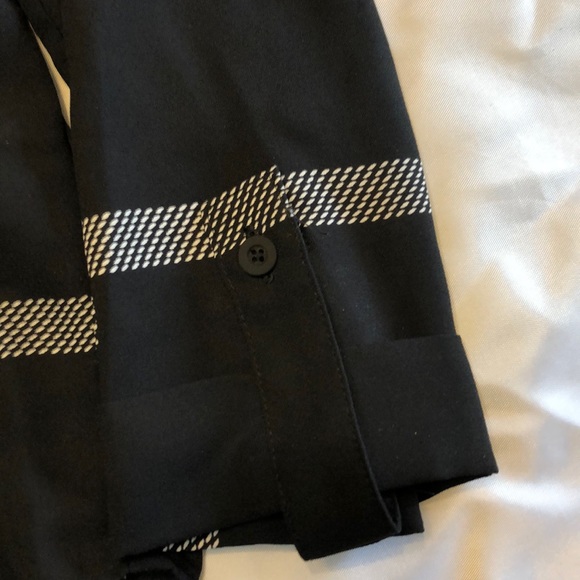 Black blouse size xs - Picture 4 of 4